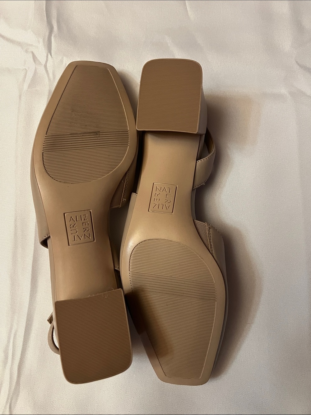 NATURALIZER JAYLA SLINGBACK PUMP size 10M - Picture 3 of 11